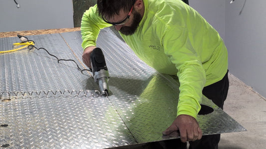 WEN 3650 Electric Swivel Head Metal Shear — Diamond Plate Cutting Tool | Cuts .025" to .045" Aluminum