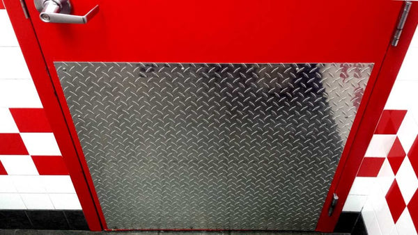 Aluminum Diamond Plate kick plate by onlinediamondplate.com