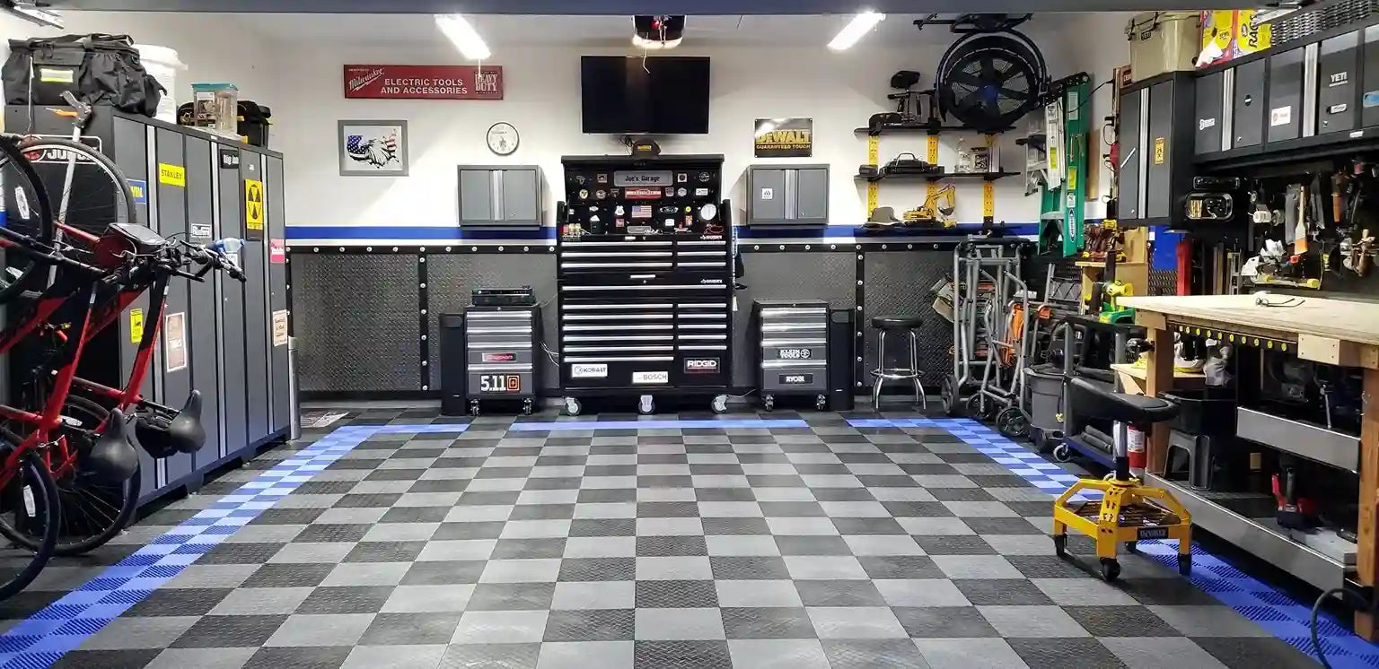 2-Car Garage